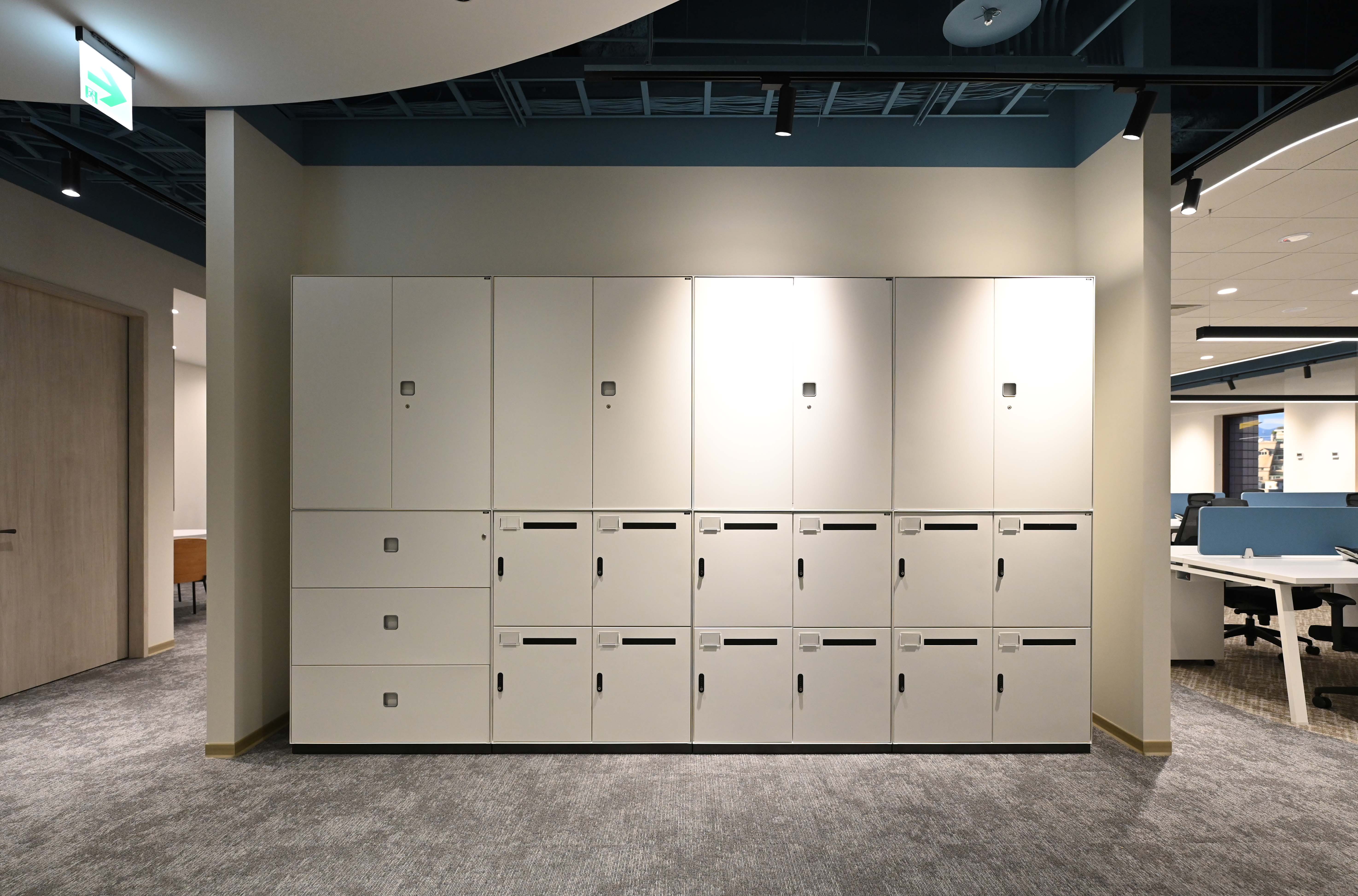 LINE 四門置物櫃